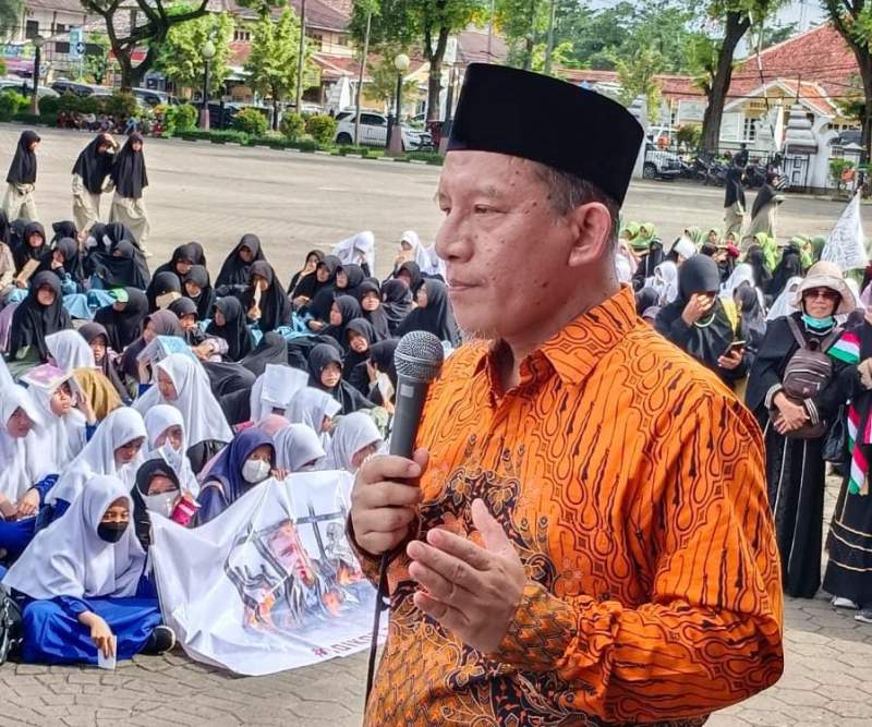 fraksi pks tolak kedatangan timnas israel.