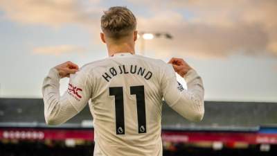 Rasmus Hojlund Pulih dari Cedera, Siap Perkuat Manchester United Lawan Liverpool