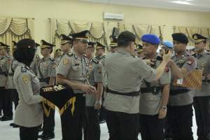 Kapolda Banten Lantik 8 Pejabat Utama Dan Kapolres Serang