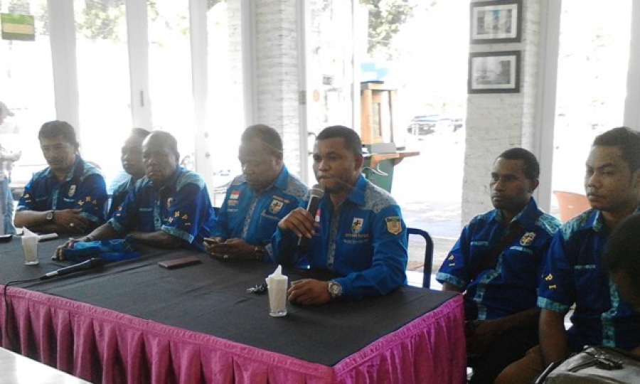 Konferensi Pers DPD KNPI Papua beserta MPi di Warung Komando, Tebet, Jakarta Selatan
