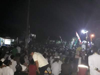 Puluhan Ribu Jema'ah Hadiri Tabligh Akbar Abuya Uci Di Desa Parahu