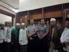 Kapolres Serang AKBP Wibowo berfoto bersama ulama.