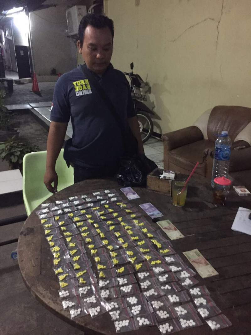 Barang bukti obat keras di Mapolsek Rajeg, Kabupaten Tangerang.