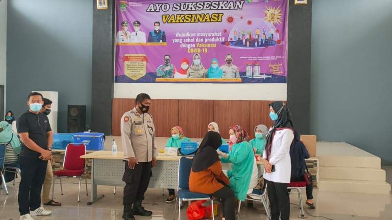 950 Warga Tigaraksa Jalani Vaksinasi Massal