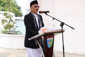 Hendrajoni Resmikan Masjid Terapung Samudera Ilahi