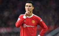 Beli Rumah Mewah di Kampung Halaman, Tanda CR7 Mau Tinggalkan MU?