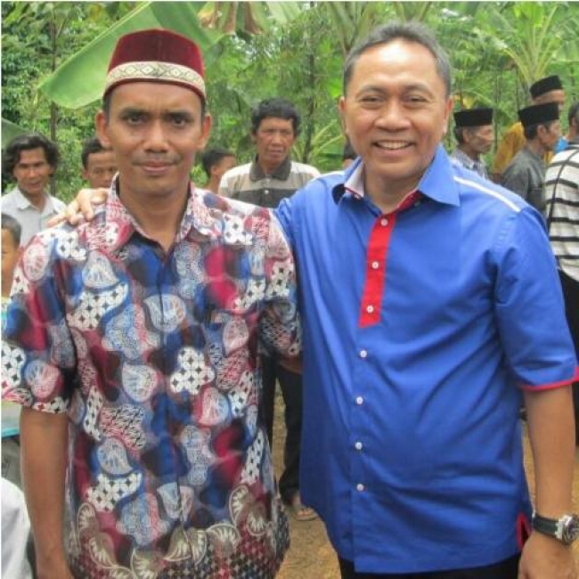 Odjat Darojat (kiri)