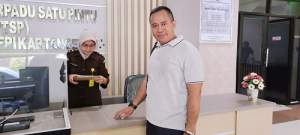 LSM Seroja Desak Satpol PP Bongkar Bangli di Bahu Jalan Puri Pasar Kemis