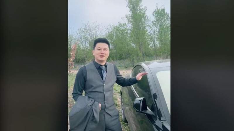Yilong Ma, pria yang mirip Elon Musk