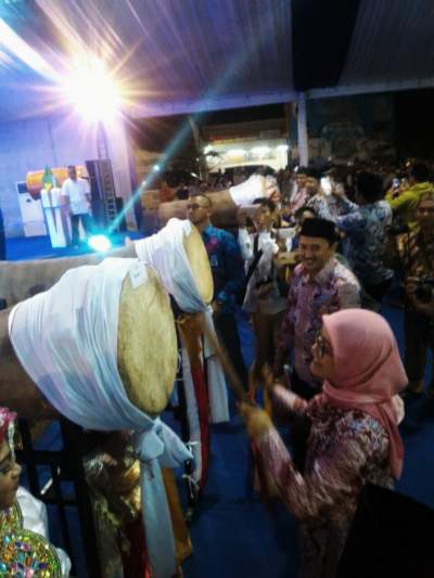 Bupati Lebak Iti Octavia Jayabaya resmi membuka MTQ XXXVI