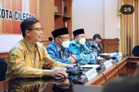Walikota Cilegon memimpin Rapat Koordinasi Program Pemberantasan Korupsi Terintegrasi yang juga dihadiri oleh Satgas KPK Pencegahan Wilayah Jawa Barat, Banten dan DKI Jakarta, Kamis (14/4/2022) / Kominfo