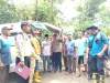 Kapolsek Tanah Jawa, Kompol Manson Nainggolan bantu evakuasi jasad pria jatuh ke sungai Udang