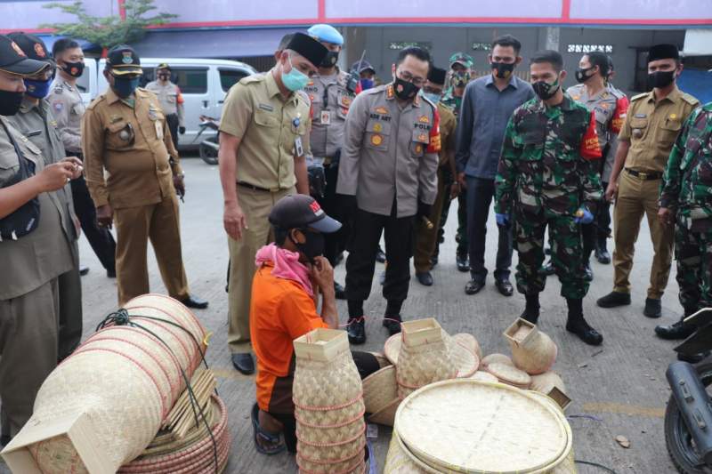 Muspida Bareng Muspika Sindang Jaya Sosialisasikan Protokol Kesehatan