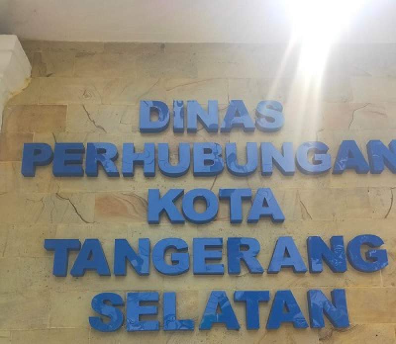 Didatangi ke Kantornya untuk Konfirmasi Keberadaan Trans Anggrek, Kabid Angkutan Malah Keluar