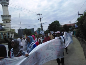 Warga Buat Petisi Penutupan TPA Cipeucang