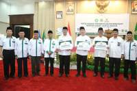 Gubernur WH Ajak Pejabat Bayar Zakat