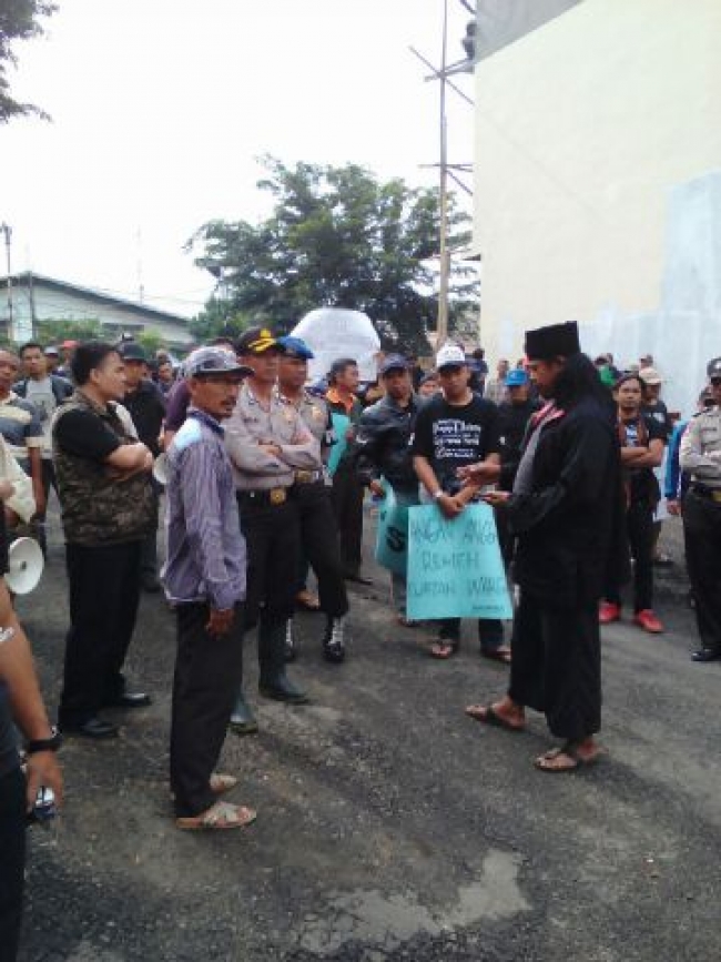 Tidak Sesuai Rencana,Warga Gebang Raya Demo PT.Todachi