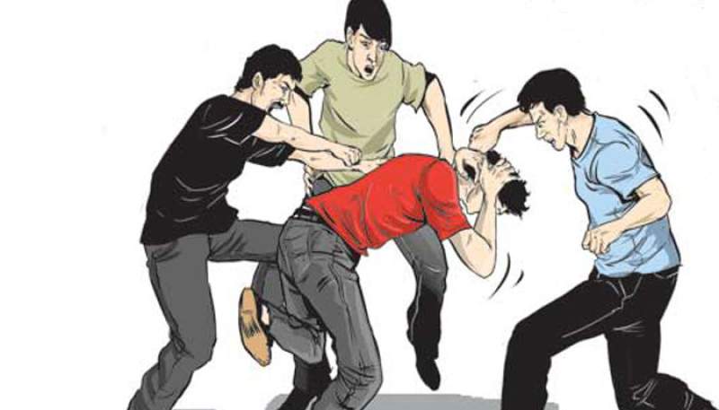 Pelaku Curanmor Saat Nobar Babak Belur Dihajar Warga