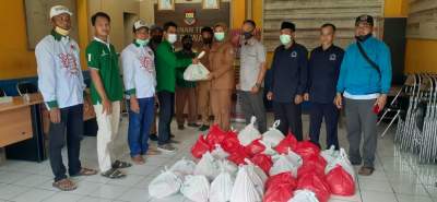 PKB Peduli Bagikan Sembako untuk Korban Puting Beliung Desa Rawa Boni