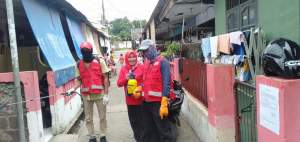 Tekan Penyebaran Virus Corona, Pemukiman Warga Disemprot Disinsfektan