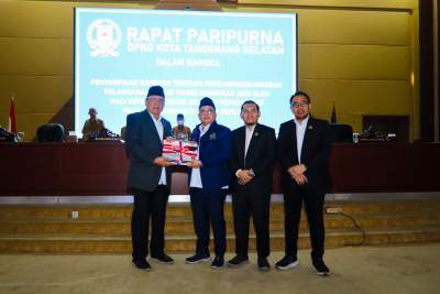 Rapat Paripurna DPRD, Wali Kota Tangsel Paparkan Laporan Keuangan 2025