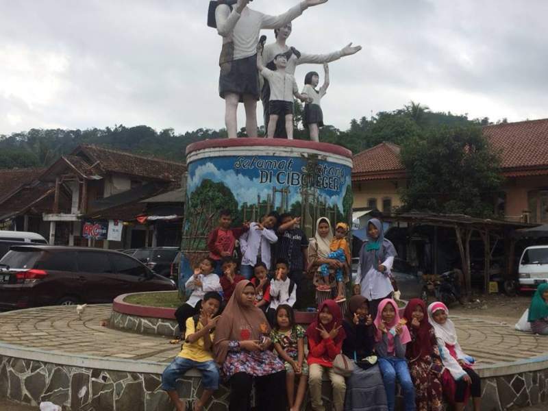 TPA Plus Masjid Agung Al Araf Kunjungi Baduy