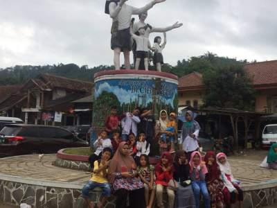 TPA Plus Masjid Agung Al Araf Kunjungi Baduy