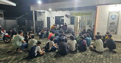  Puluhan ABG yang diamankan petugas Polsek Pondok Aren lantaran dugaan mau balap liar dilakukan pendataan oleh petugas.