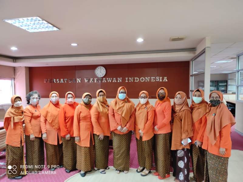 Bekal Ibu Mendamipingi Anak Belajar Jarak Jauh dari Rumah