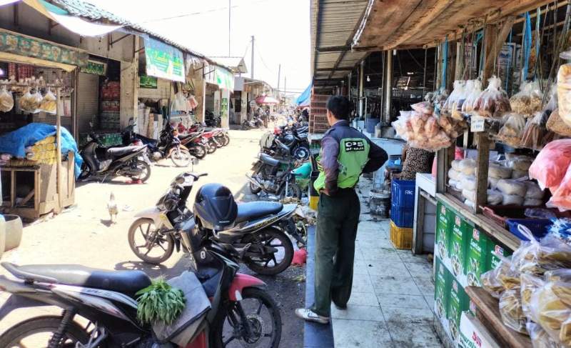 LSM Minta Pengelola Pasar Sentiong di Evaluasi