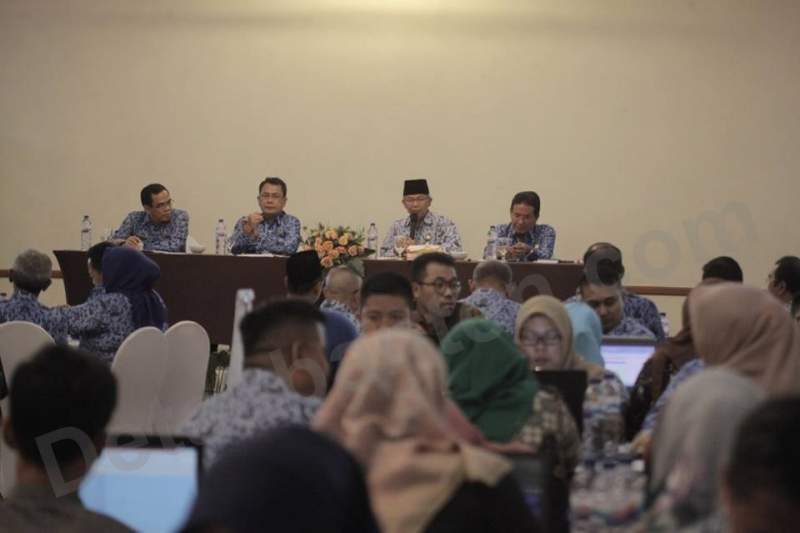 -Kegiatan konsinyering dan konsolidasi data Kota Tangerang