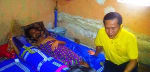 Anggota DPRD Kota Serang Bantu Perawatan Penderita Tumor Warga Kasemen