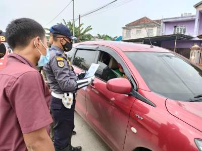 Maksa Melintas, Pemudik Diputar Balik di Perbatasan Jayanti