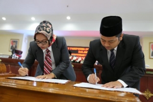 Berikan Manfaat Yang Optimal Bagi Masyarakat,DPRD Sahkan Perda PSU