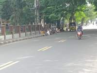 Manusia Karung Bertebaran di Kota Serang