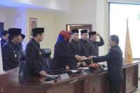 Dua Raperda Usulan Disahkan Menjadi Perda