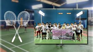 Latihan badminton oleh Srikandi Ganjar bersama pemuda-pemudi di WIRA Badminton Hall, di Riau. (Foto: Sukarelawan Ganjar/akurat) Ilustrasi: Aisyah/db