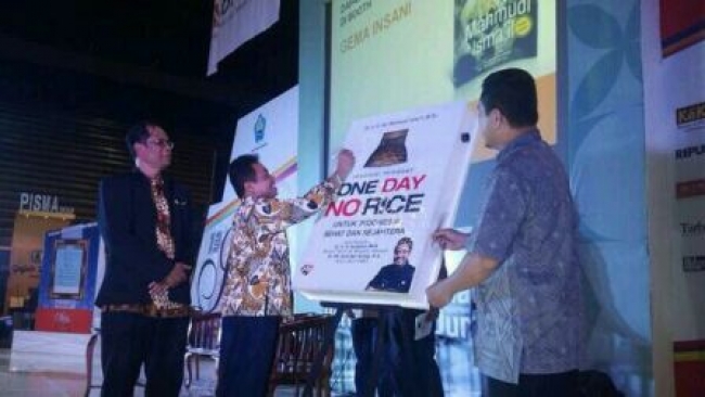 Nur Mahmudi launching Buku Revolusi Mindset ODNR