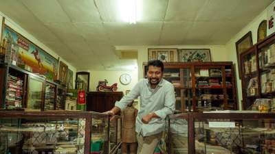 Azmi Abubakar, Pendiri Museum Pustaka Peranakan Tionghoa.