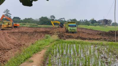 Galian Tanah di Desa Daon Dikeluhkan