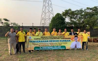 Ketua DPD Golkar Kab Tangerang Serahkan 29 Hewan Kurban