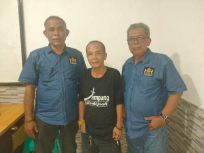 Desengkot alias sesepuh Kadin Kabupaten Tangerang, mulai merapat ke kubu Zulkarnain