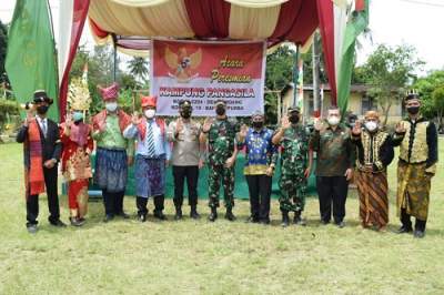 Dandim 0204 Deli Serdang, Letkol Kav Jackie Yudhantara resmikan kampung Pancasila di Desa Bangun Purba Tengah.(istimewa)