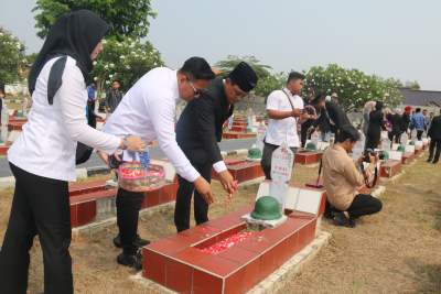 Hari Pahlawan ke-78, Momentum untuk Masa Depan Bangsa dalam Memerangi Kemiskinan dan Kebodohan