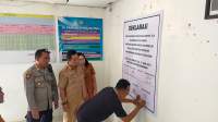 masyarakat Pulau Raja tandatangani deklarasi damai tolak judi dan narkoba.