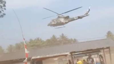 Hembusan Angin Helikopter Rusak Belasan Warung Warga di Pangandaran