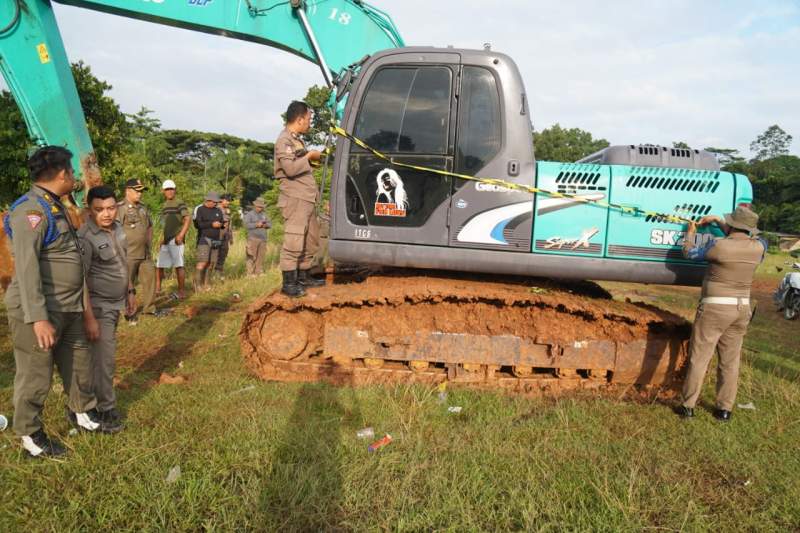 Satpol PP Kab Tangerang Tutup  Galian Tanah Ilegal