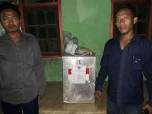 Terima Logistik dari KPU, KPPS 08 di Gunung Kaler siap Gelar PSU