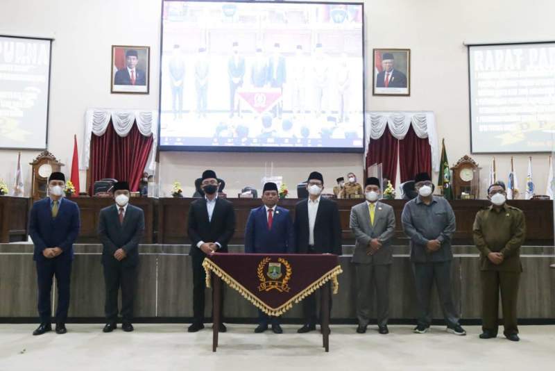 Usai Terima Rekomendasi LKPJ, Wagub Banten : Kami Perintahkan OPD Tindak Lanjuti