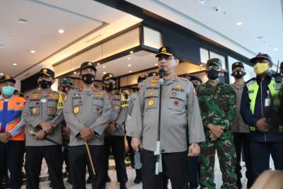 Tinjau Pelabuhan Merak, Wakapolri : Lonjakan Penumpang Terjadi Pada Kendaraan Pribadi dan Truck Sebanyak 59%